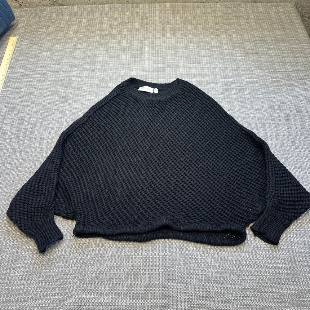 Waffle Knit Batwing Sweater Medium Indie Casual Cozy Scandi Slouchy Cozy Black